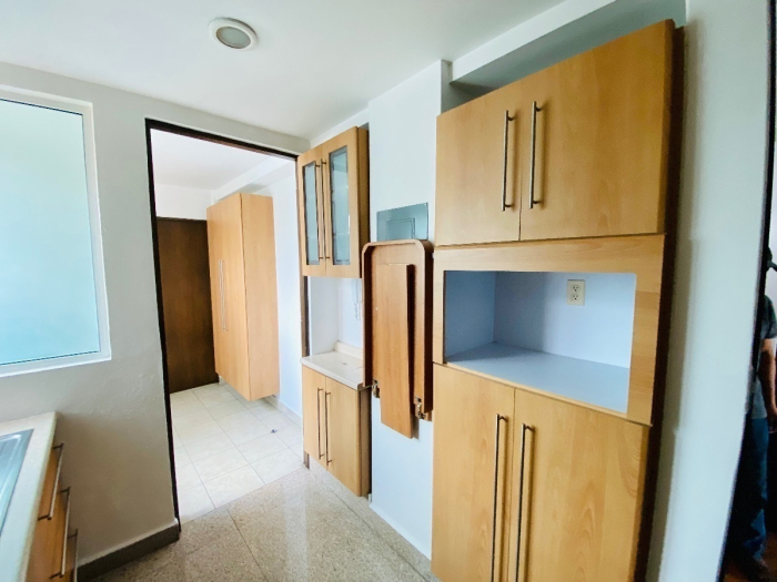 Departamento En Renta -Tecamachalco, A 3 Minutos De Av. Palmas Y A 15 De Polanco