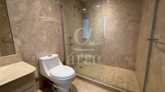 Preciosa Casa Contemporánea en Venta en Paseo de las  Primaveras