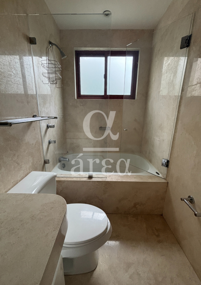 Preciosa Casa Contemporánea en Venta en Paseo de las  Primaveras