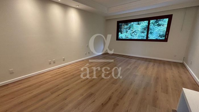 Preciosa Casa Contemporánea en Venta en Paseo de las  Primaveras