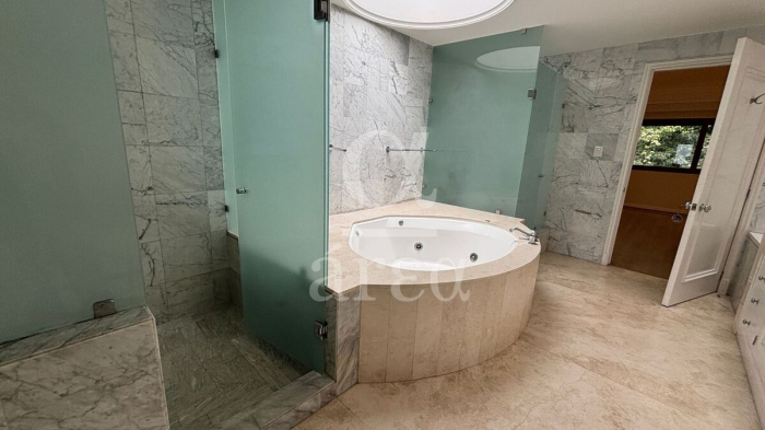 Preciosa Casa Contemporánea en Venta en Paseo de las  Primaveras