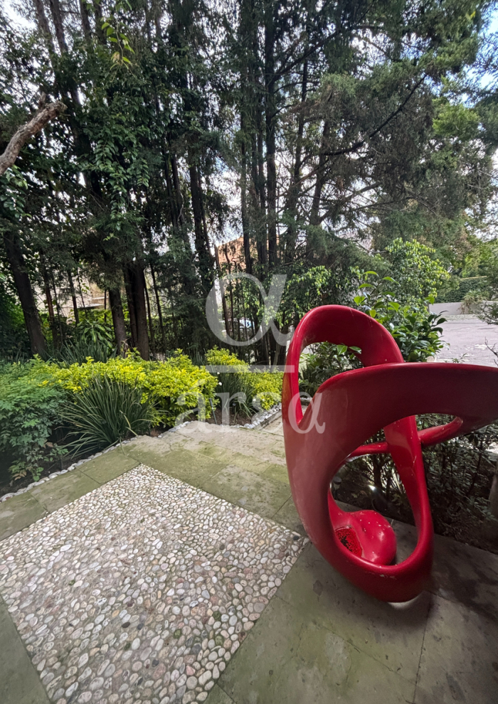 Preciosa Casa Contemporánea en Venta en Paseo de las  Primaveras