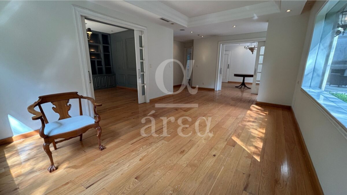 Preciosa Casa Contemporánea en Venta en Paseo de las  Primaveras