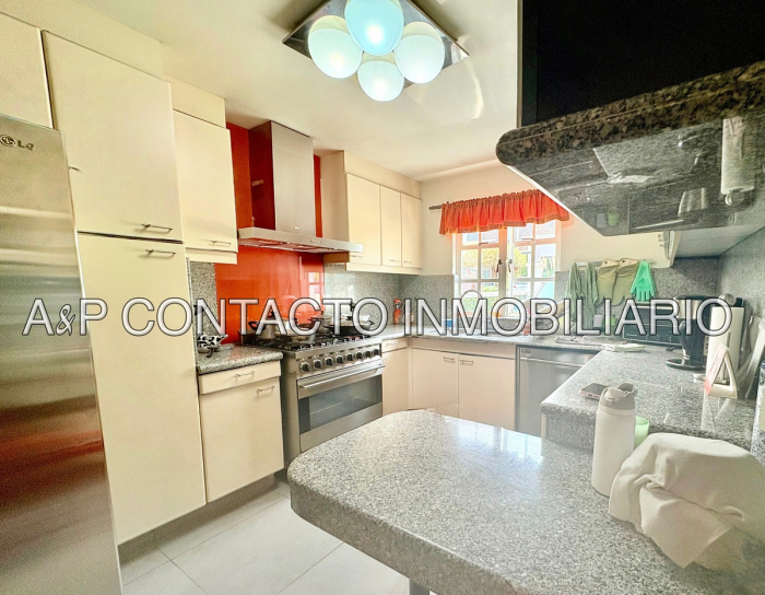 Casa En Venta En Cerrada De Versalles, Los Alpes �?? Seguridad Y Ubicación