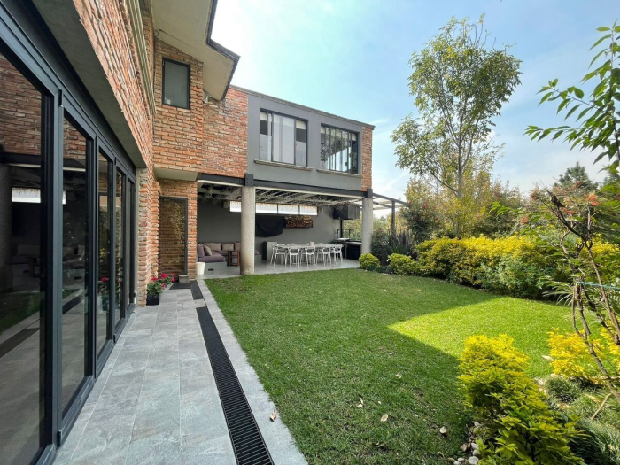 casa venta lomas de las palmas – calle con seguridad 24/7