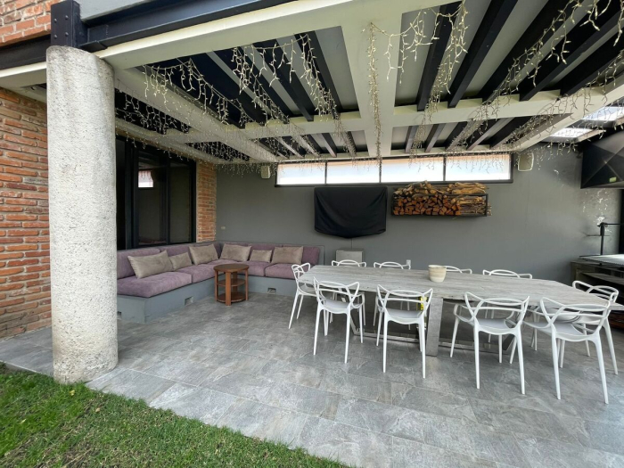 casa venta lomas de las palmas – calle con seguridad 24/7