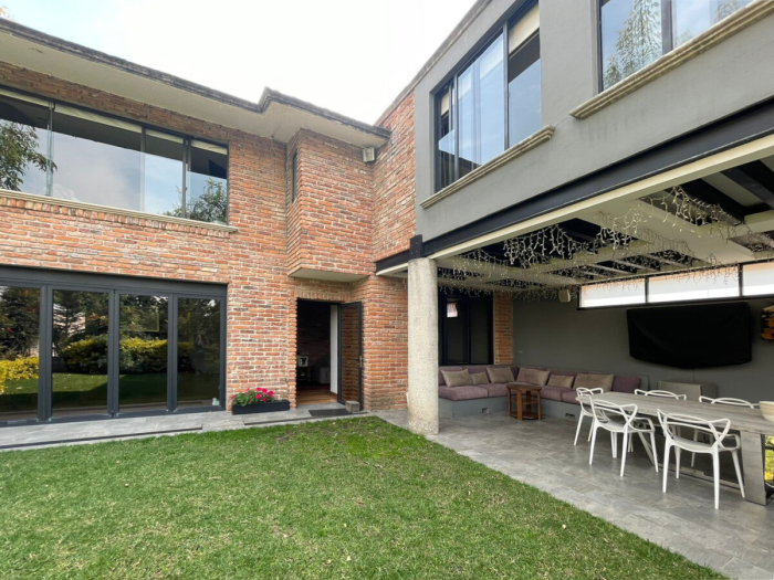 casa venta lomas de las palmas – calle con seguridad 24/7