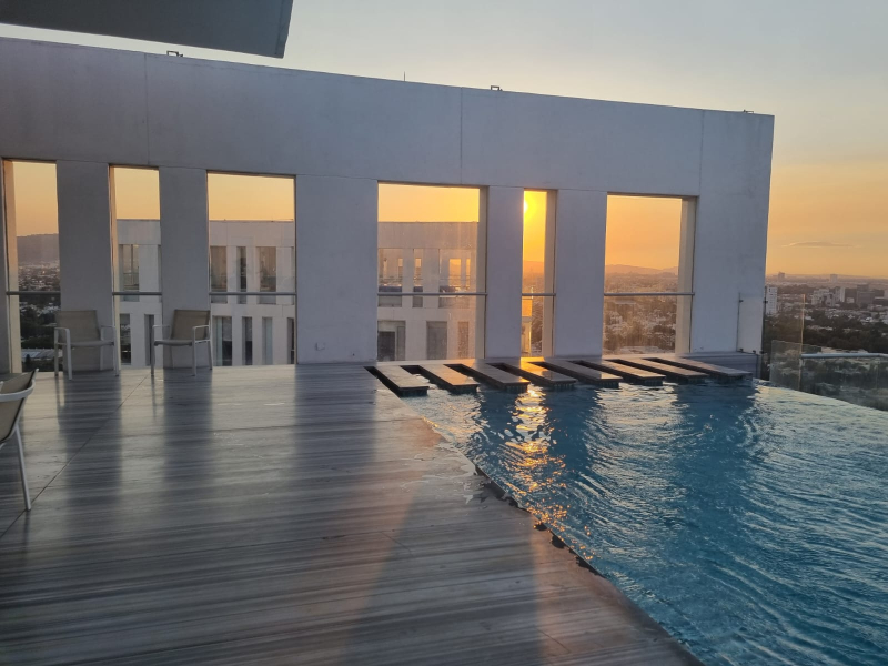 Departamento Amueblado En Renta Central Park Guadalajara  1 Recámara Y Estudio