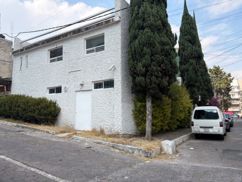 Casa en Venta en Lomas del Chamizal