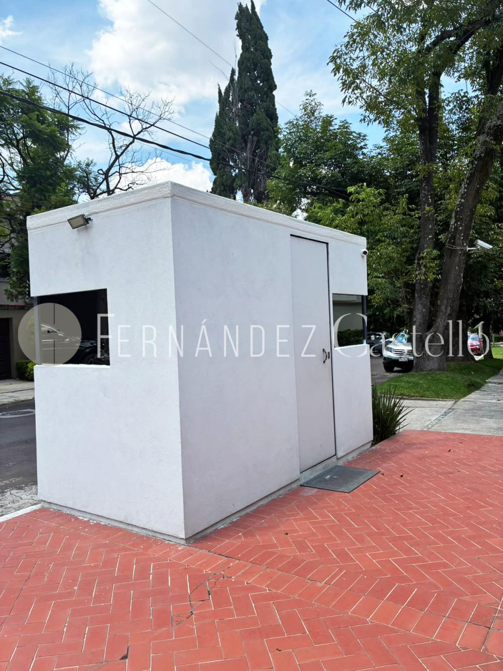 VENTA DE CASA EN LAS LOMAS DE CHAPULTEPEC