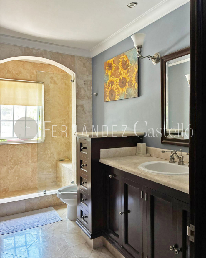 VENTA DE CASA EN LAS LOMAS DE CHAPULTEPEC