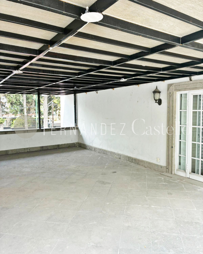 VENTA DE CASA EN LAS LOMAS DE CHAPULTEPEC