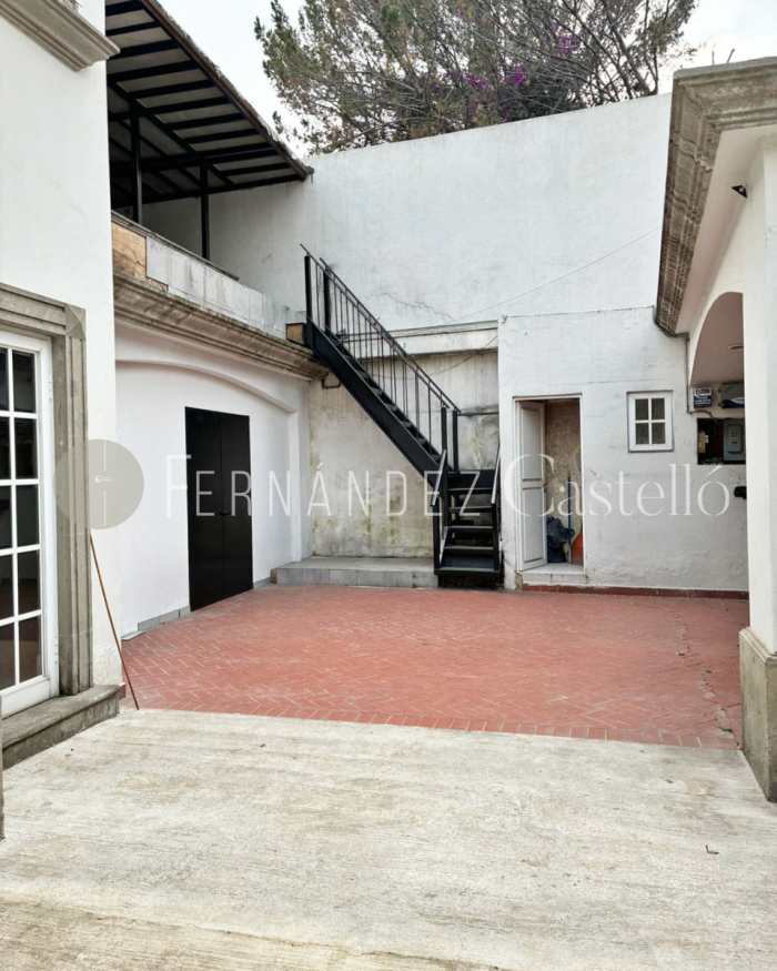VENTA DE CASA EN LAS LOMAS DE CHAPULTEPEC