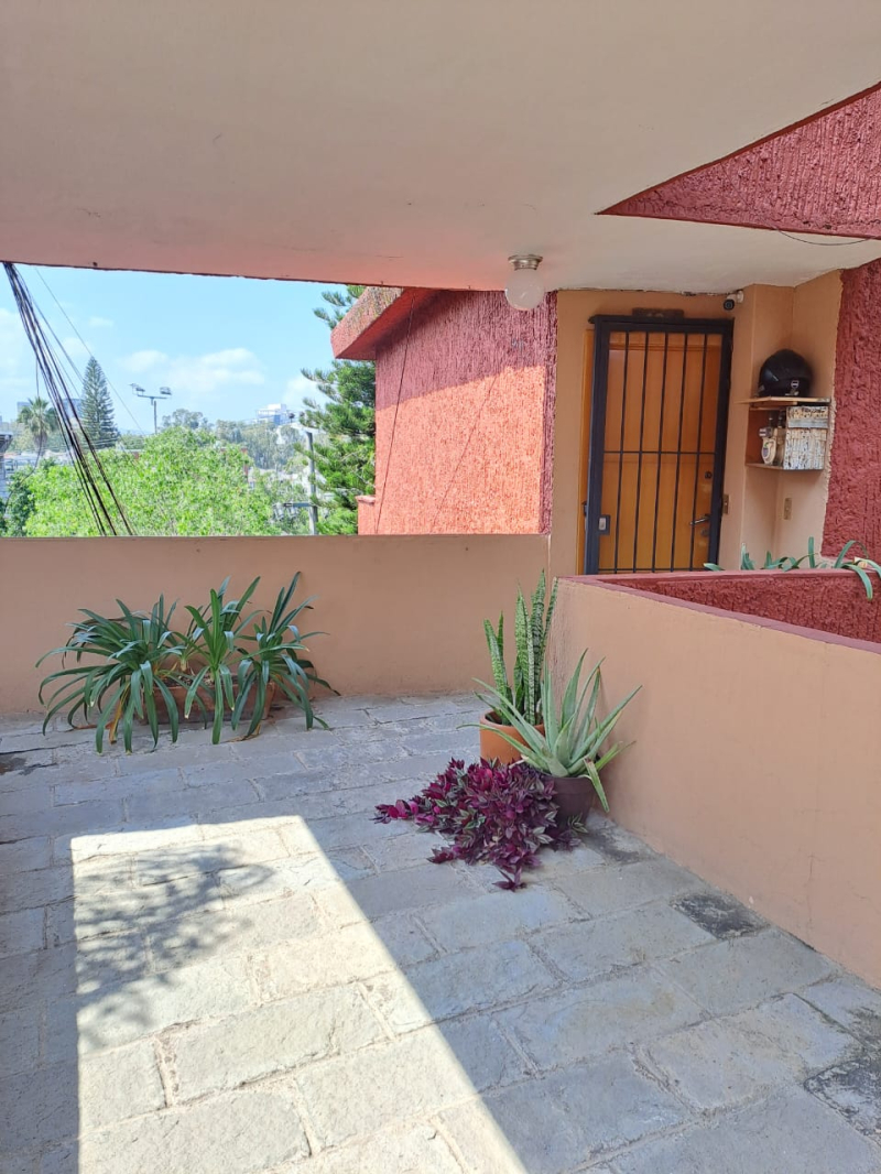 Departamento En Renta En Rinconada Santa Rita