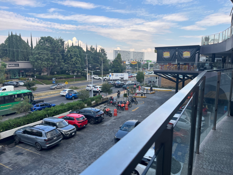 Local Comercial En Renta En Plaza Zona Real Zapopan 