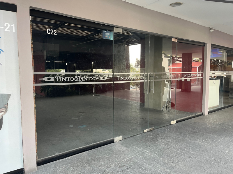 Local Comercial En Renta En Plaza Zona Real Zapopan 