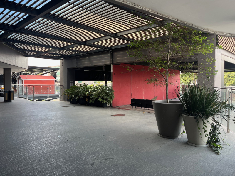 Local Comercial En Renta En Plaza Zona Real Zapopan 