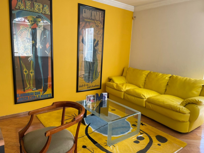 Tecamachalco, Av De Los Bosques. Venta Casa Con Jardín $14,000,000 MN