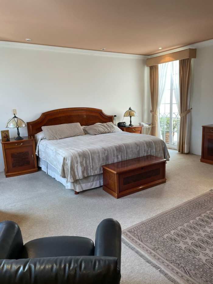 Tecamachalco, Av De Los Bosques. Venta Casa Con Jardín $14,000,000 MN