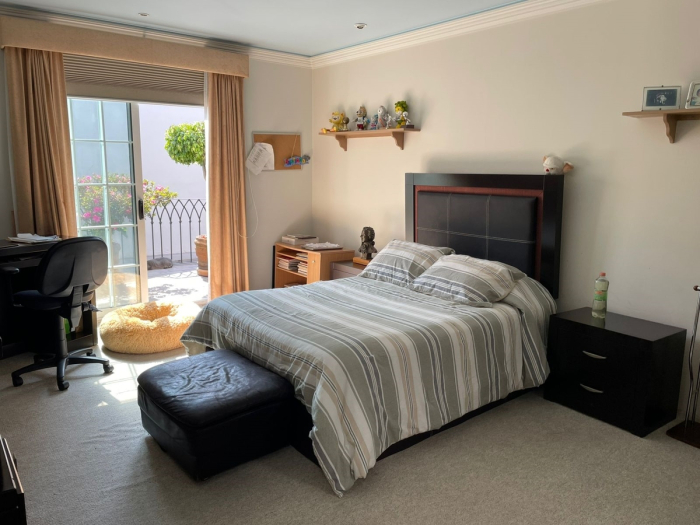 Tecamachalco, Av De Los Bosques. Venta Casa Con Jardín $14,000,000 MN