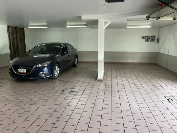 Tecamachalco, Av De Los Bosques. Venta Casa Con Jardín $14,000,000 MN