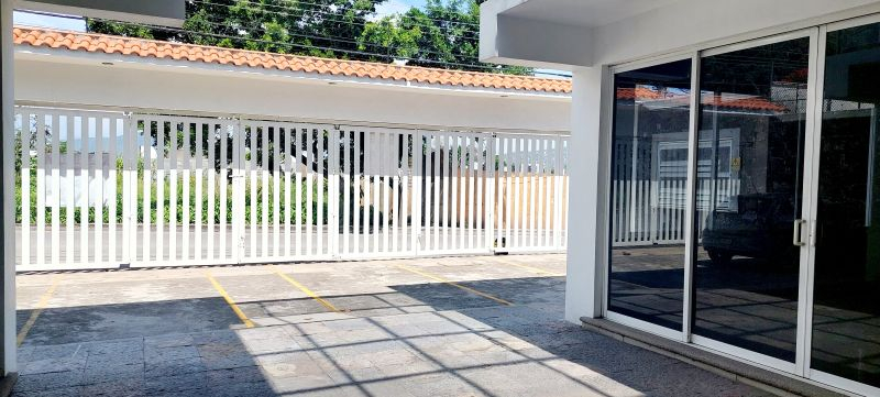 Local Comercial En Renta En Los Pinos Jiutepec