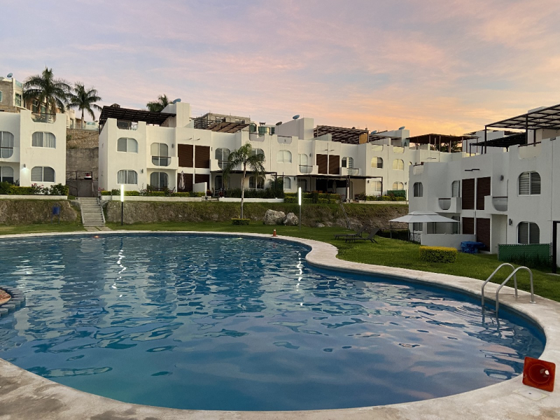 V E N T A DE CASA EN TEQUESQUITENGO 