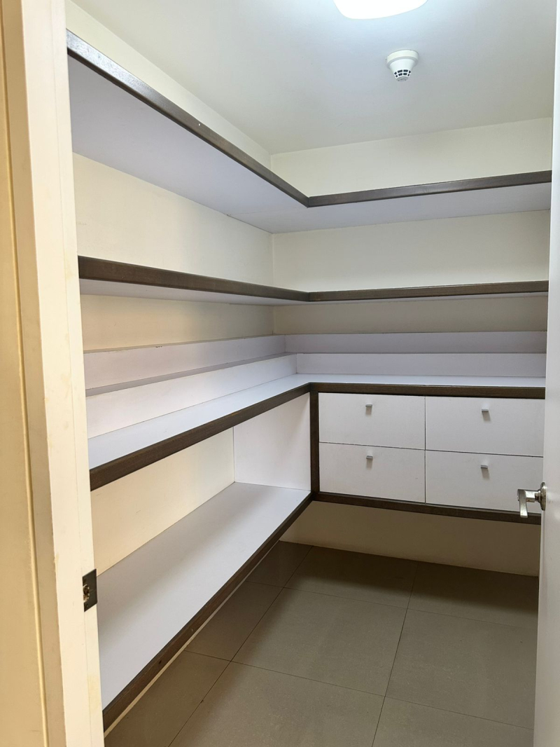 Departamento En Renta En Lomas Country