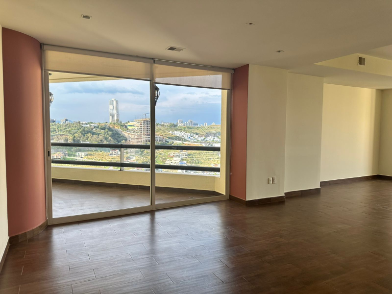 Departamento En Renta En Lomas Country