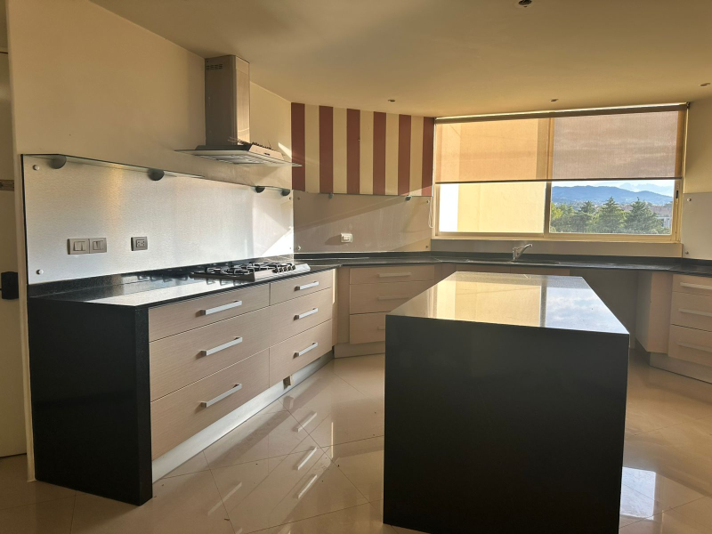 Departamento En Renta En Lomas Country