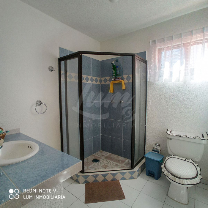 VENTA DE CASA EN FRACCIONAMIENTO BURGOS, CON ALBERCA