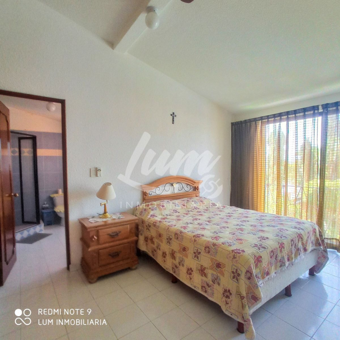 VENTA DE CASA EN FRACCIONAMIENTO BURGOS, CON ALBERCA