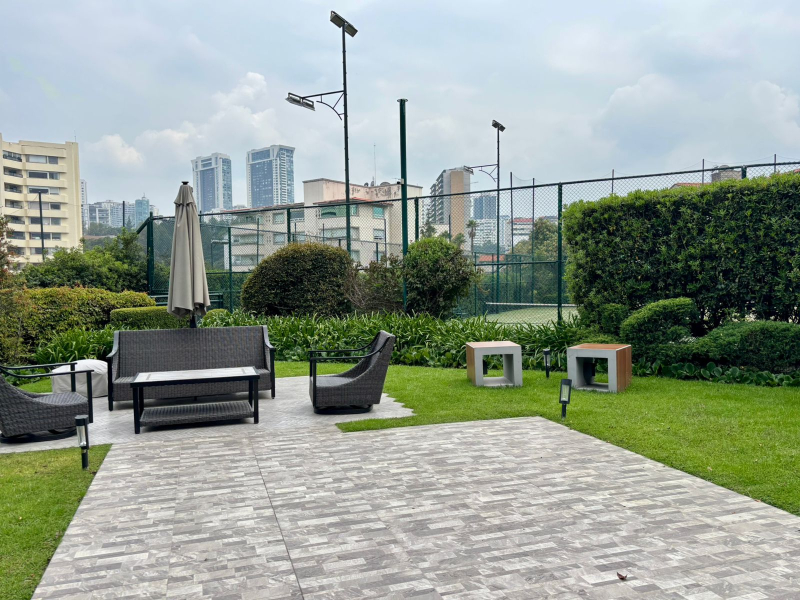 Departamento En Venta En Lomas Country