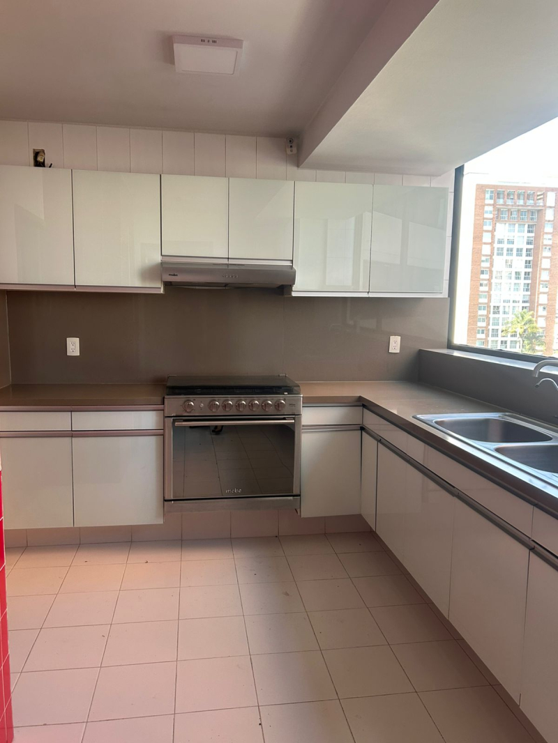 Departamento En Renta En Hacienda De Las Palmas