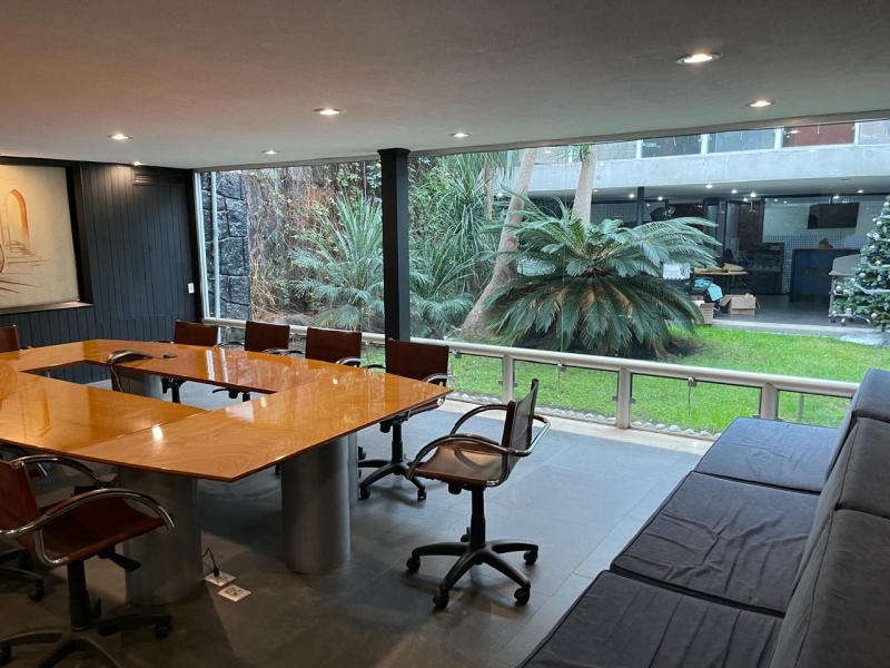 Casa Con Uso Comercial En Venta O Renta Sobre Avenida Reforma