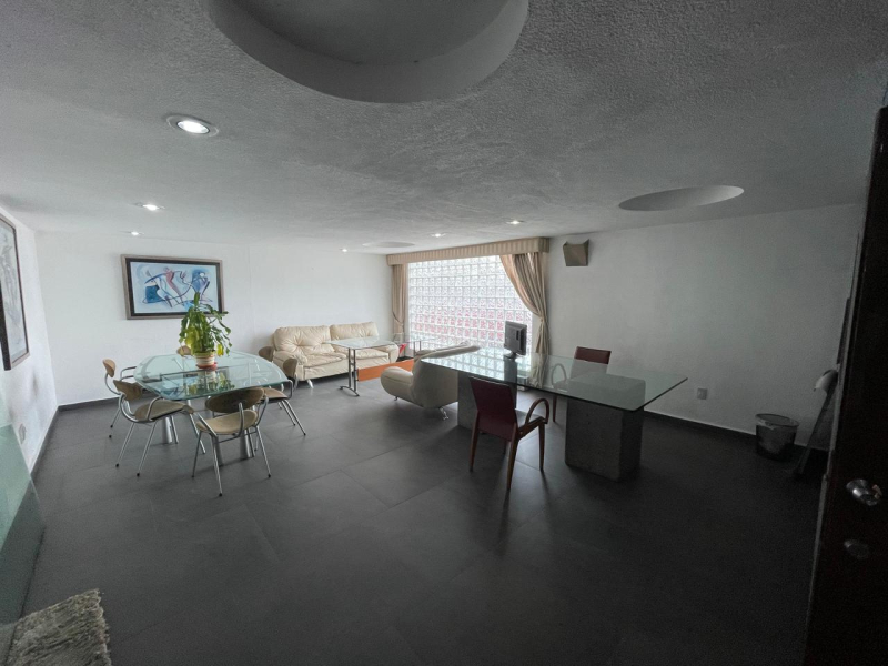 Casa Con Uso Comercial En Venta O Renta Sobre Avenida Reforma