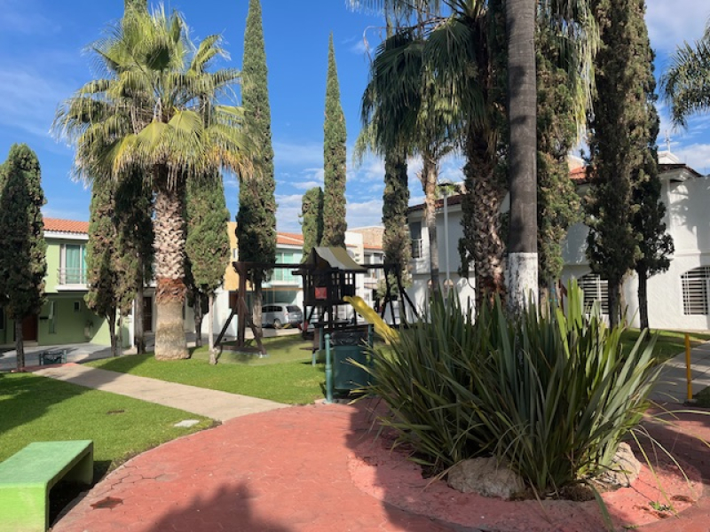 Casa En Condominio En Renta En EXITMEX