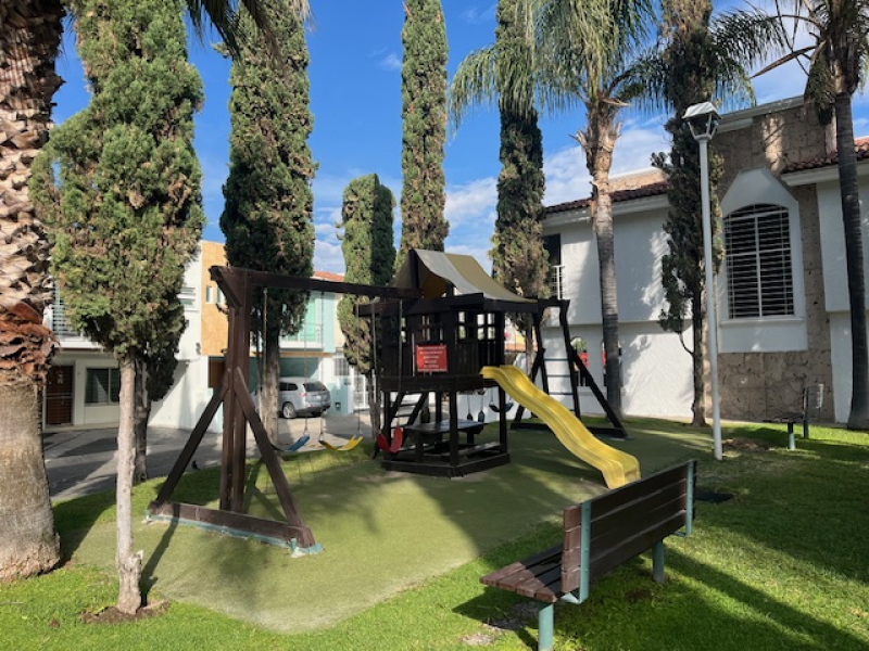 Casa En Condominio En Renta En EXITMEX