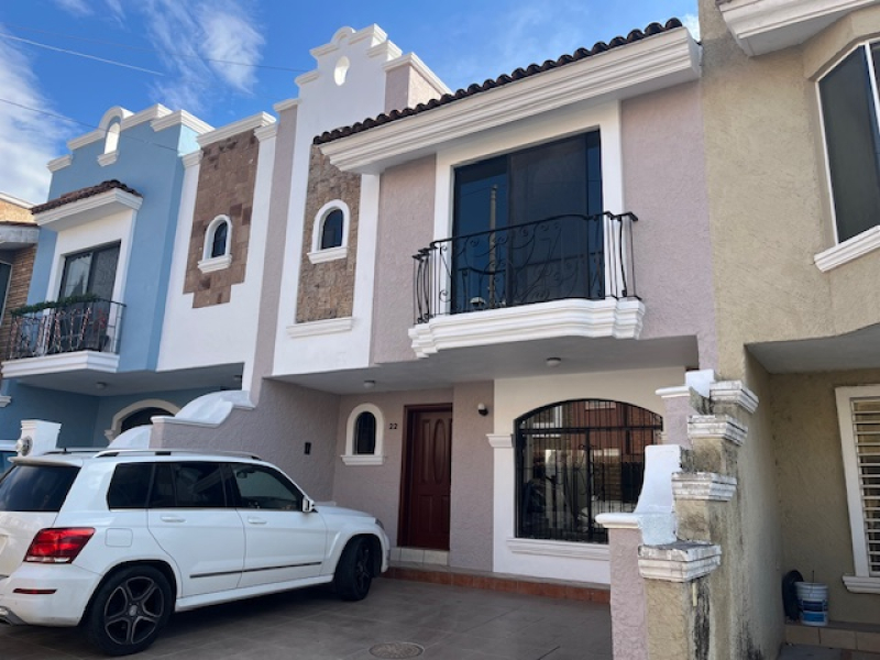 Casa En Condominio En Renta En EXITMEX