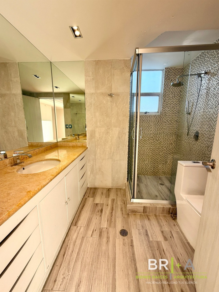 Departamento Renta Con Balcón En Villa Florence