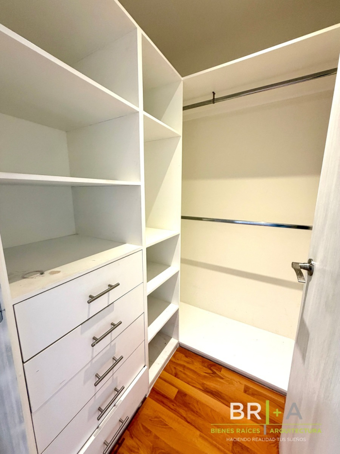 Departamento Renta Con Balcón En Villa Florence