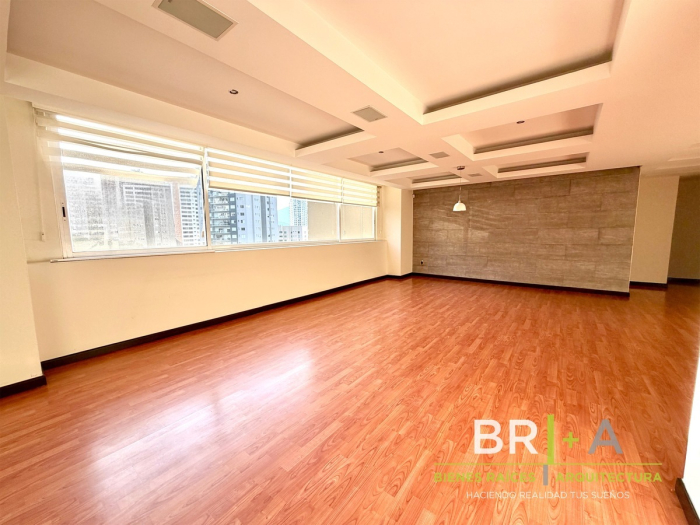 Departamento Renta Con Balcón En Villa Florence