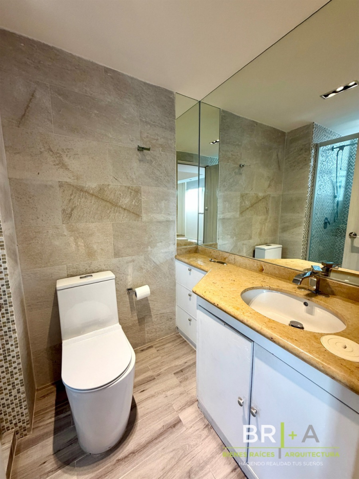 Departamento Renta Con Balcón En Villa Florence