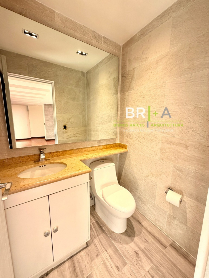 Departamento Renta Con Balcón En Villa Florence