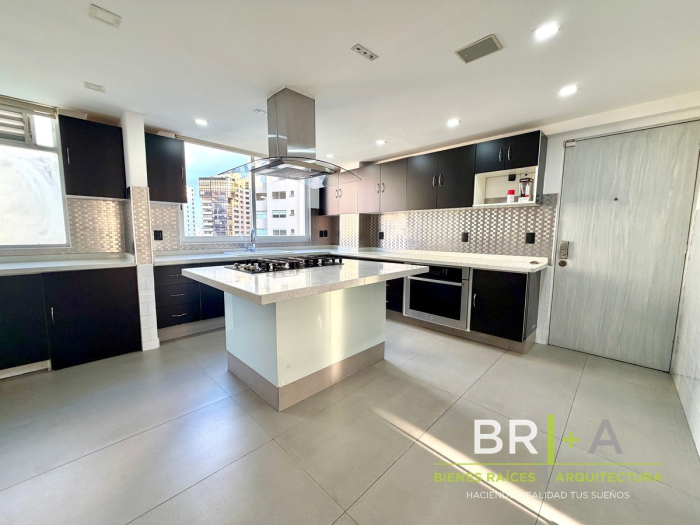 Departamento Renta Con Balcón En Villa Florence