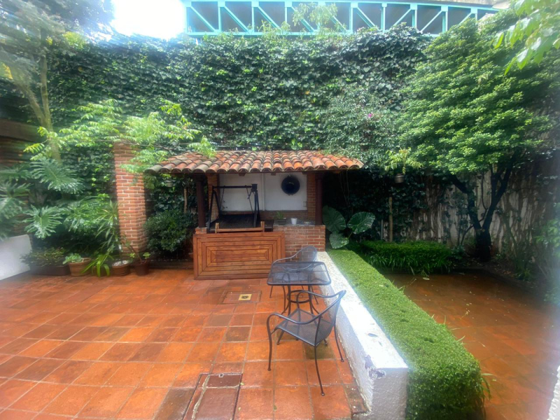 Casa En Venta En Bosques De Las Lomas