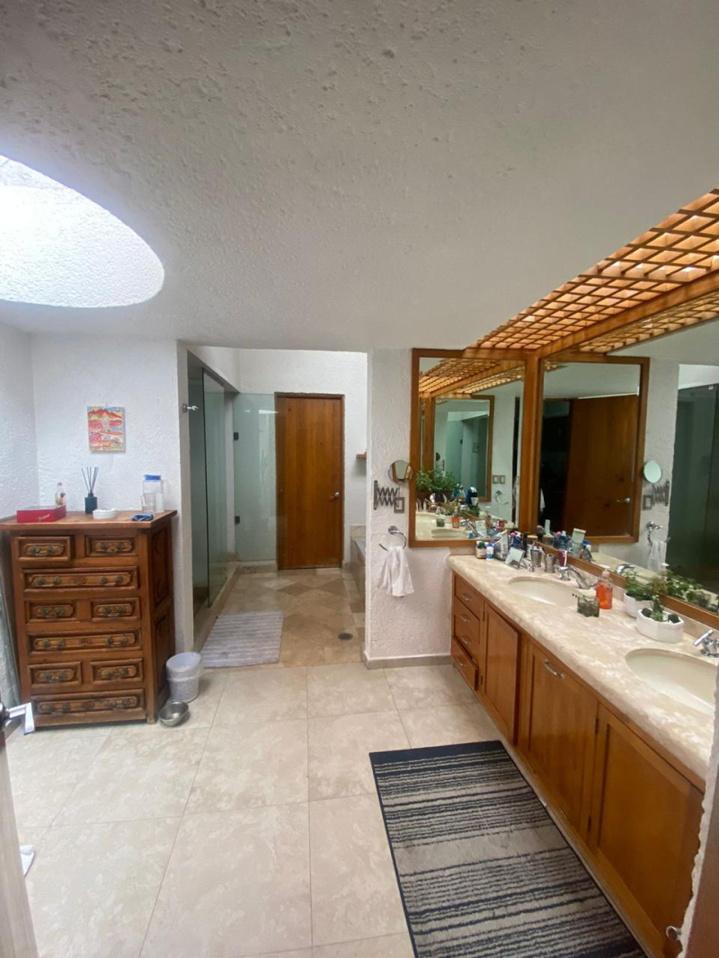 Casa En Venta En Bosques De Las Lomas