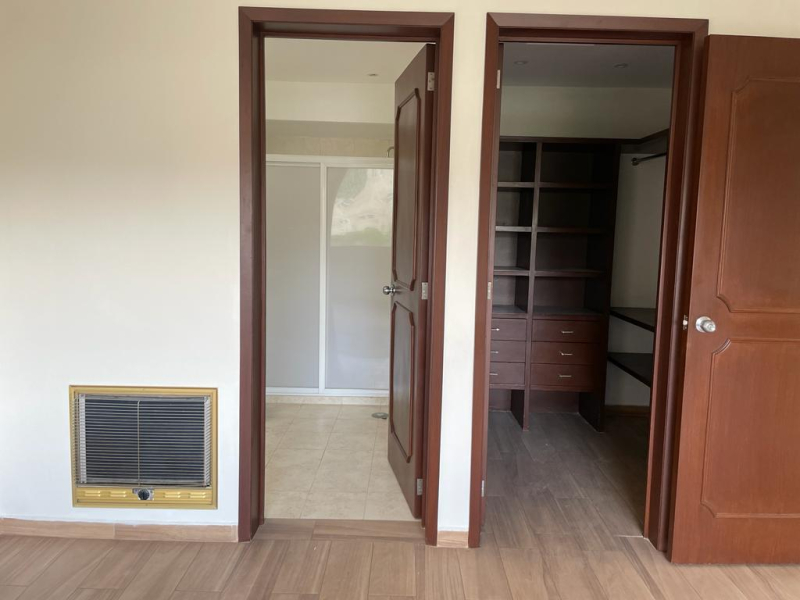 Casa En Renta En Lomas De Tecamachalco