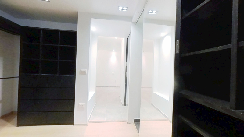 Departamento En Venta En Albert Con Terraza De 21m2