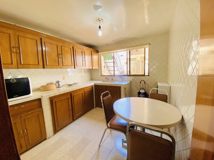 Casa En Venta, Con Departamento Independiente Incluido, En Gustavo A. Madero